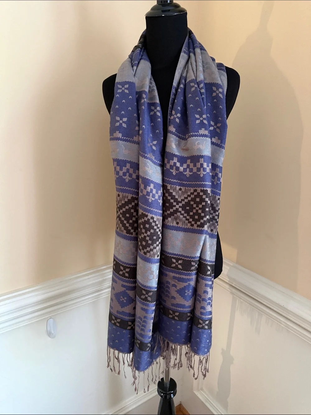 Jacquard‎ Patterned Fringe Shawl in Lavender and Tan Multicolor One Size